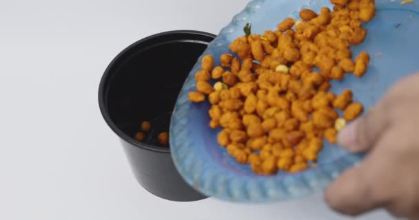 Video Red Gram Chickpeas Being Moved Transparent Plastic Plate Plastic — Stock Video