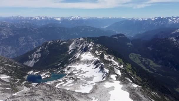 Hermoso Paisaje Montaña Cerca Pemberton Meadows Sugarloaf Peak Aerial Drone — Vídeo de stock
