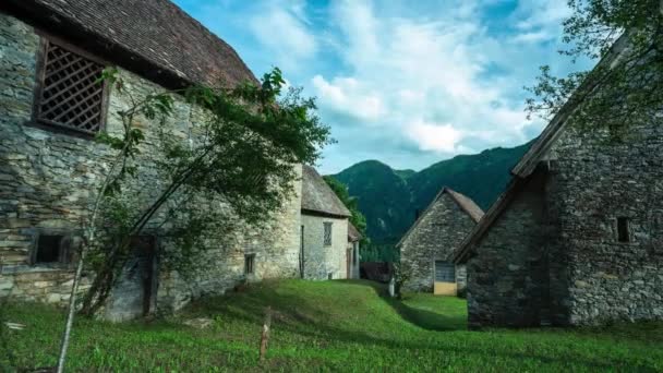 Tijdsverloop Van Historische Rotsboerderijen Stavoli Het Platteland Ovaro Italië — Stockvideo
