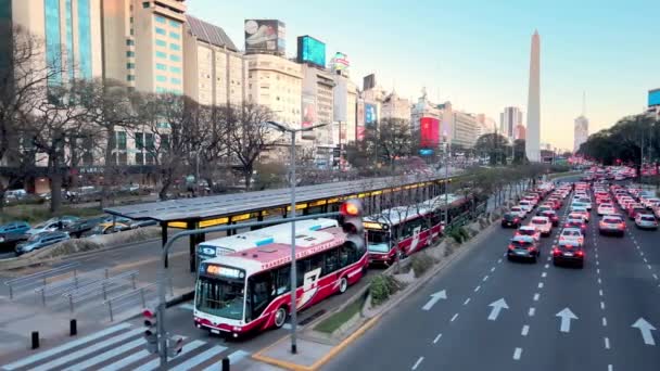 7月9日尖峰时间交通布宜诺斯艾利斯大街 — 图库视频影像