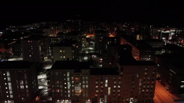 欧洲冬季 在充满能源危机的公寓里 光线和暖气不足 — 图库视频影像