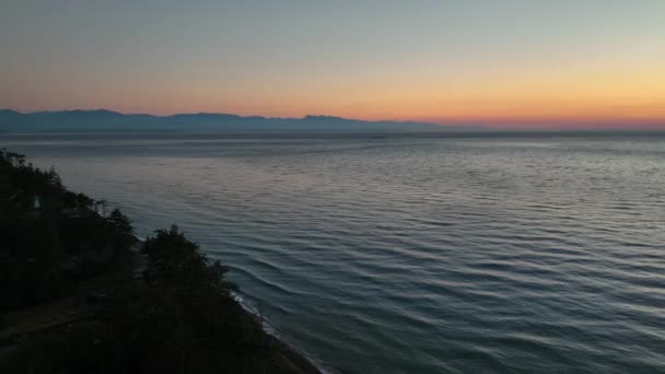 Aerial View Pushing Whidbey Island Olympic Mountains Washington State — Stock Video