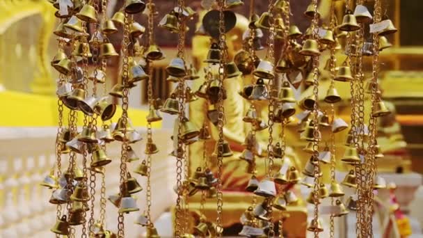Buddhist Prayer Bells Temple Thailand Wat Phra Singh Chiang Mai — стоковое видео