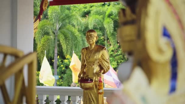 Buddhist Monk Gold Leaf Statue Beautiful Temple Chiang Mai Thailand — Video