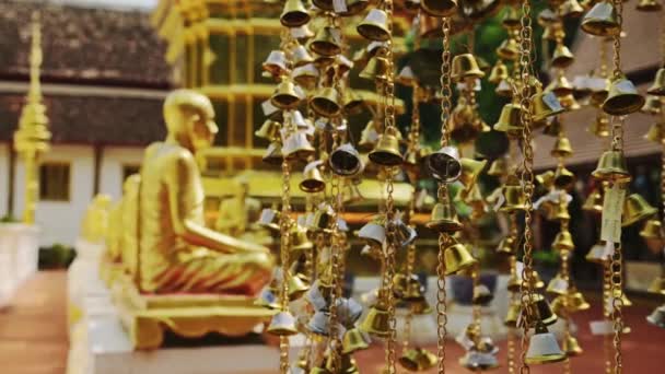 Buddhist Prayer Bells Temple Thailand Wat Phra Singh Chiang Mai — Vídeo de Stock