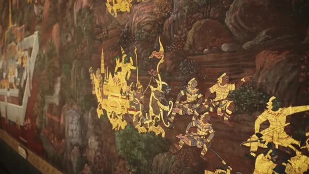 Thailand Bangkok Grand Palace Temple Complex Mural Painting Gold Leaf — стокове відео