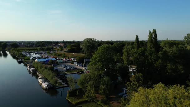 Waterkant Structuren Parkeerplaats Aangemeerde Boot Stad Arkel Nederland Vanuit Lucht — Stockvideo
