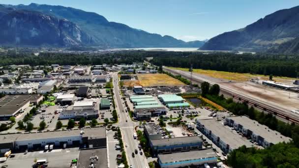 Légi Kilátás Üzleti Épületek Egy Ipari Parkban Squamish Brit Columbia — Stock videók