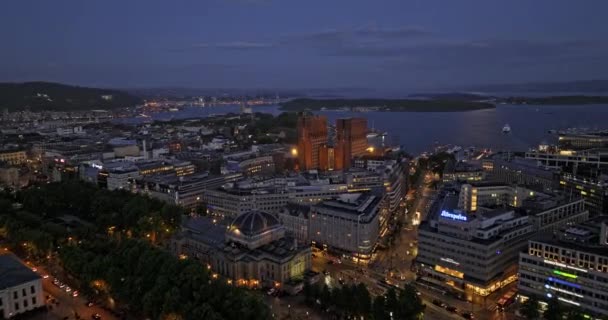Oslo Norway V55 Cinematic Low Level Drone Flyover Rdhuset City — стоковое видео