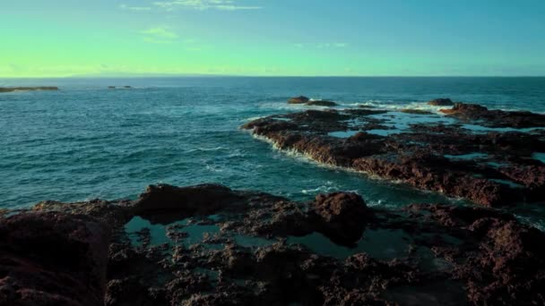 Vista Costa Irregular Shark Bay Puupehe Cove Sobre Oceano Pôr — Vídeo de Stock