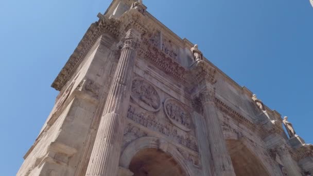 Alacsony Szög Kilátás Arch Constantine Híres Mérföldkő Rómában Nappal Döntse — Stock videók