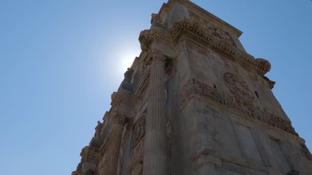 凱旋門の側面図コンスタンティノスの凱旋門 皇帝のために建てられた3つの門を持つ凱旋門 — ストック動画