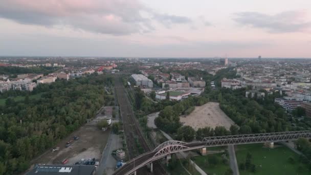 Berlim Alemanha Voo Aéreo Drones Voadores Aves Gleisdreieck Para Sul — Vídeo de Stock