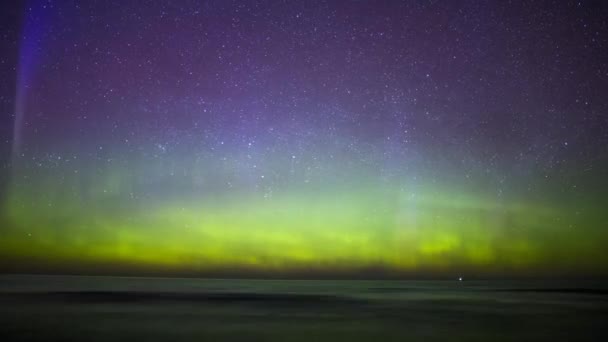 Time Lapse Norrsken Aurora Borealis Himlen Ovanför Vattnen Lake Superior — Stockvideo