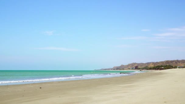 Oleaje Del Mar Azul Esmeralda Golpea Hermosa Playa Peruana Zorritos — Vídeos de Stock