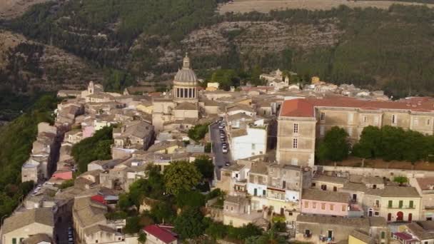 Luftaufnahme Des Stadtteils Ragusa Ibla Auf Sizilien — Stockvideo