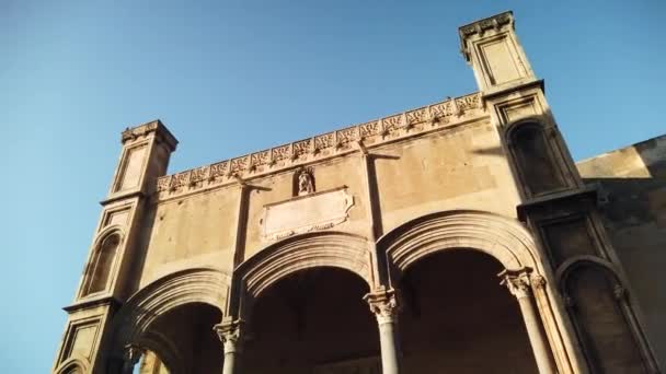 サンタ マリア デッラ カテナ教会 パレルモ シチリア島の正面ファサードのショット — ストック動画