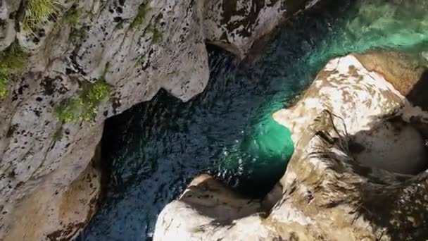 Une Belle Vue Aérienne Sur Rivière Soa Slovénie — Video
