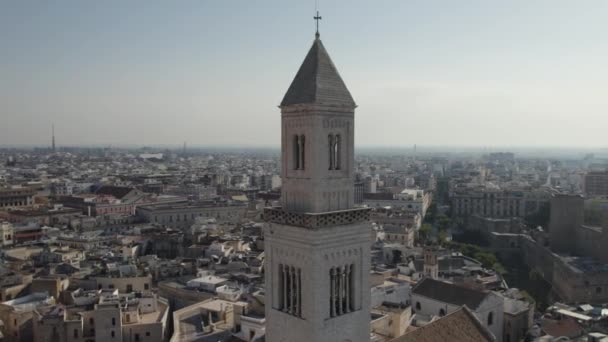 Saint Sabinus Çan Kulesi Katedrali Nin Etrafında Dönen Hava Sahaları — Stok video