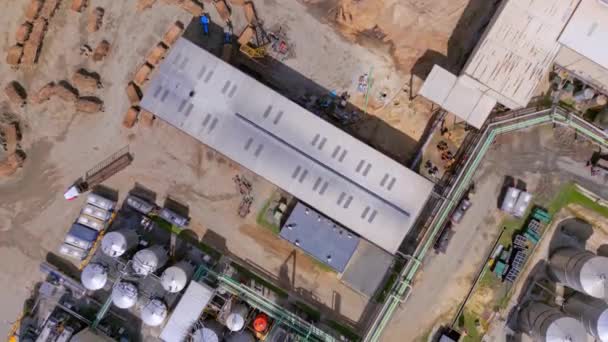 Вид Воздуха Большой Завод Производству Рома Barcelo Множеством Баков Складов — стоковое видео