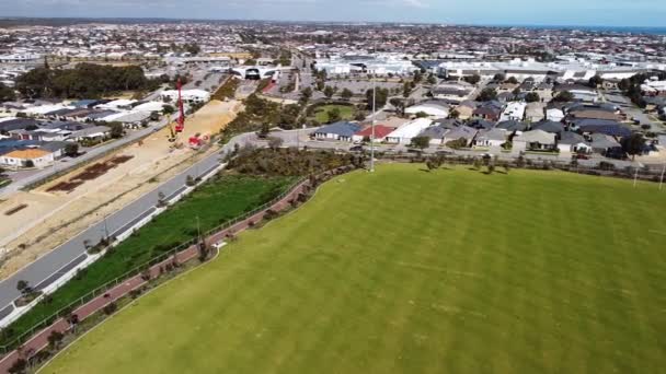 Luftaufnahme Über Das Halesworth Park Football Field Und Die Verlängerung — Stockvideo
