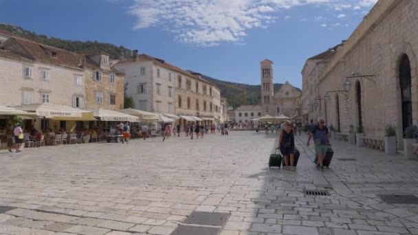 Повільний Погляд Мандрівників Головній Площі Хварі Хорватія — стокове відео