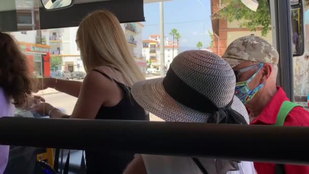 People Entering Bus Bus Stop Malaga Woman Wearing White Hat — Stock Video