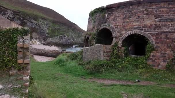 Exploring Walking Abandoned Porth Wen Welsh Brickwork Dome Furnace Ruins — Stock Video