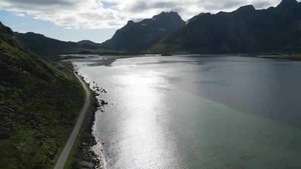Kuzey Avrupa Nın Cennet Adalarının Dramatik Manzaralarını Saran Hava Manzarası — Stok video