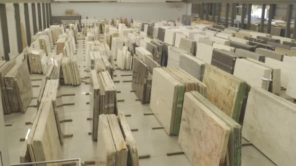 Динамічний Панорамний Знімок Великої Фабрики Мармурових Листів Які Замовляються Готові — стокове відео