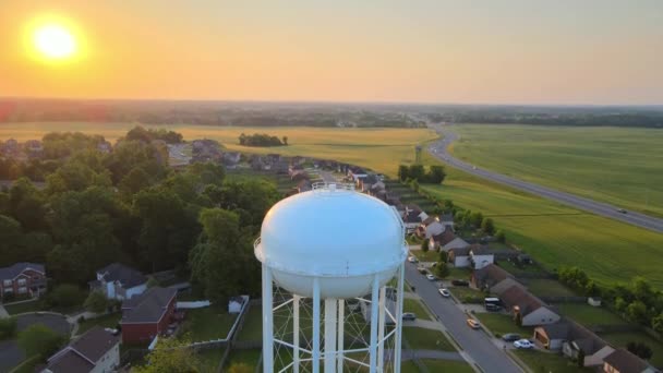 Clarksville Víztorony Fölött Magasodó Légi Felvétel Gyönyörű Napfelkeltét Mutatja Végén — Stock videók