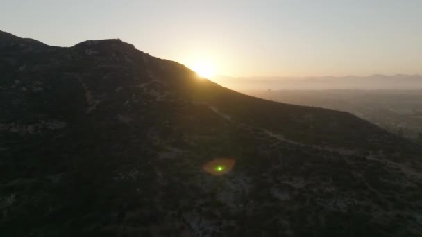 Letecký Pohled Turistické Stezky Cowles Mountain Během Východu Slunce Oběžné — Stock video