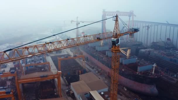 Aerial View Shipyard View Big Crane Shipyard Ship Building Facility — Vídeos de Stock