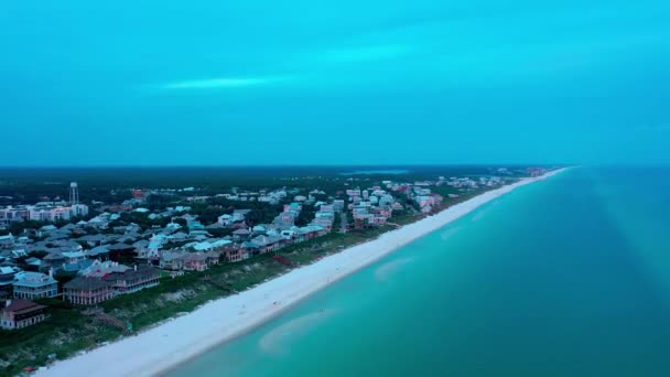 Vista Drone Voando Sobre Golfo México Olhando Para Praia Rosemary — Vídeo de Stock