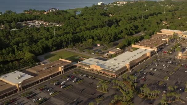 Drone Antenn Utsikt Över Silver Sands Outlet Mall Destin Florida — Stockvideo