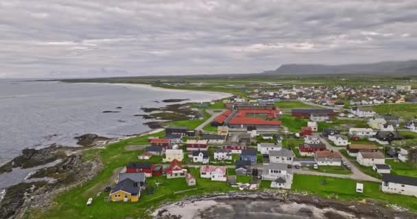 Andenes Νορβηγία Κινηματογραφικό Χαμηλό Επίπεδο Flyover Παραθαλάσσιο Χωριό Κέντρο Της — Αρχείο Βίντεο
