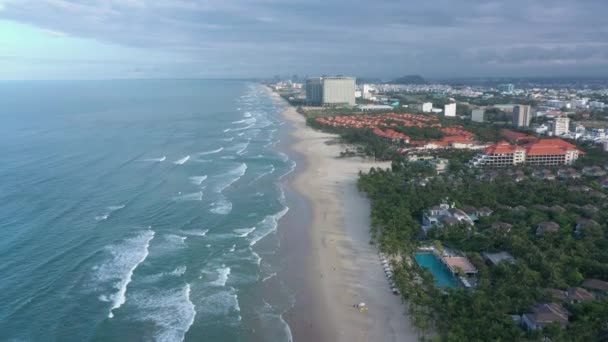 Aerial View Long White Sand Stretch Khe Bac Non Nuoc — Stock video