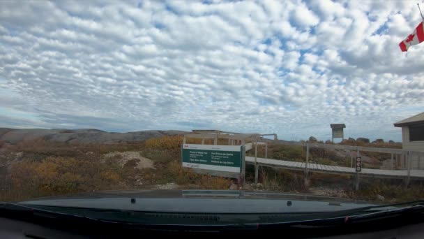 通往加拿大北马尼托巴省梅里卡农角炮台的木板人行道的时差 — 图库视频影像