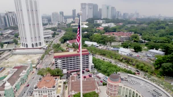 Antenne Malaysische Flagge Einem Mast Auf Dem Merdeka Square Kuala — Stockvideo
