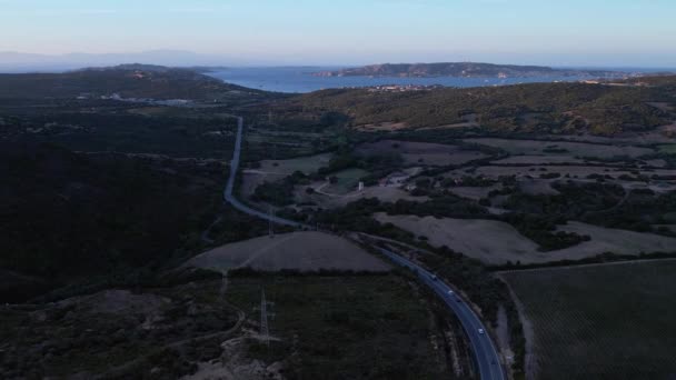 Camino Que Lleva Palau Cerdeña Italia Vuelo Con Drones Atardecer — Vídeo de stock