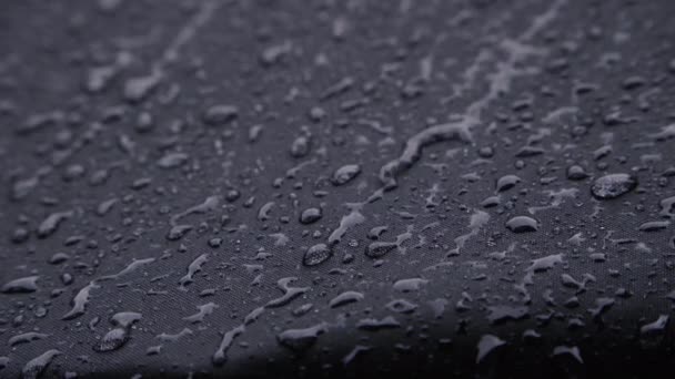Pioggia Pesante Tessuto Impermeabile Nero Close — Video Stock