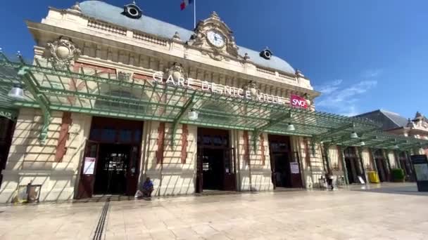 尼斯维尔车站 Gare Nice Ville 法国尼斯火车站 Gimbal追踪 — 图库视频影像