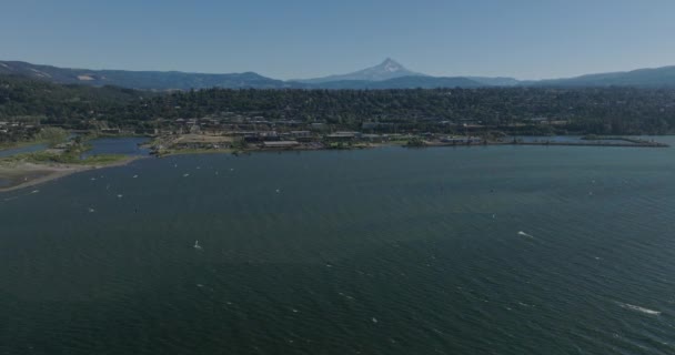 Drone Aerial Hood River Oregon Summer Day Wind Surfers Kite — 비디오