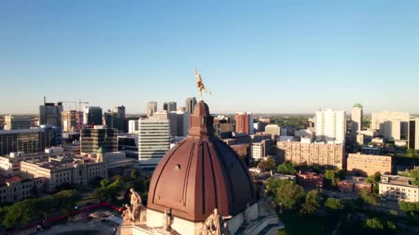 Dron Panorama Zlatého Chlapce Centra Winnipeg — Stock video
