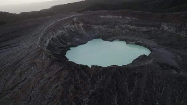 Drone Volando Sobre Volcán Poas Costa Rica — Vídeos de Stock