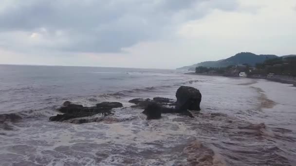 Salvador Daki Tunco Plajı Bulutlu Bulutlu Bir Günde Hava Görüntüsü — Stok video