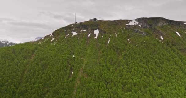 Troms Norsko Letecký Filmový Dron Pomalu Létat Horské Římse Hory — Stock video