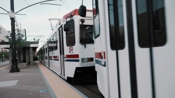 Uma Vista Lateral Trilho Leve Cidade Salt Lake Dos Transportes — Vídeo de Stock
