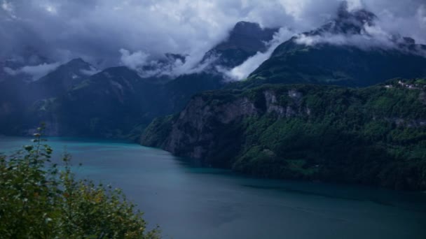 Morschach Ελβετία Κυκλοθυμική Λίμνη Βουνά Συννεφιασμένο — Αρχείο Βίντεο