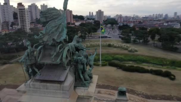 Беспилотник Захватил Памятник Независимости Бразилии Который Является Гранитной Бронзовой Скульптурой — стоковое видео